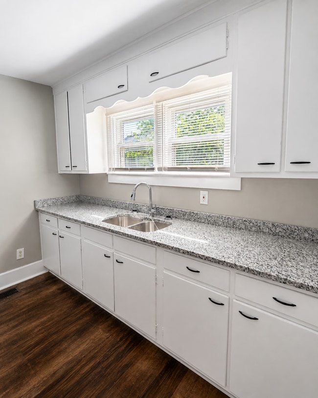 1416 Sale Ave