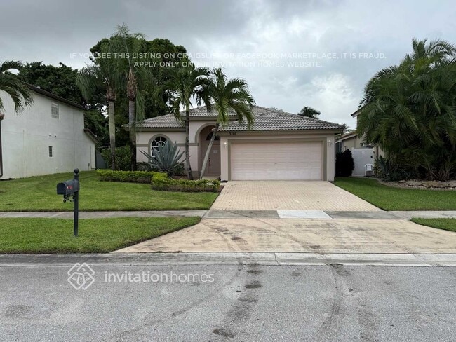Building Photo - 3746 Old Lighthouse Cir