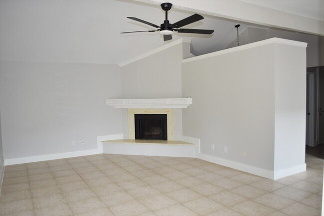 Photo - 2324 Peppermill Rd
