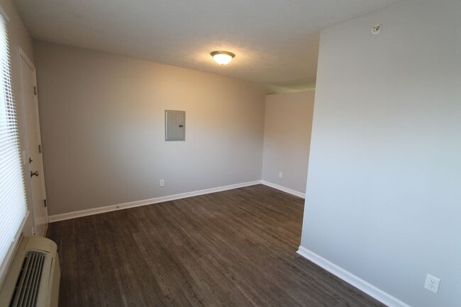 Photo - Willow Wood Apartments