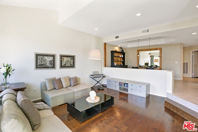 Photo - 6457 Zuma View Pl Unidad 139