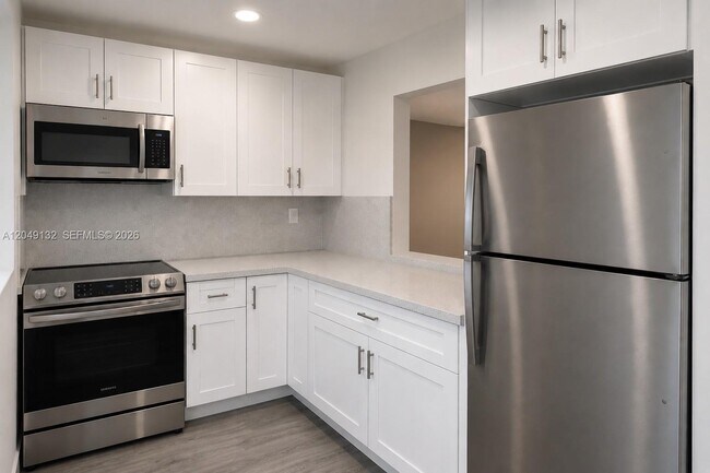 6175 W 20th Ave Unit 306