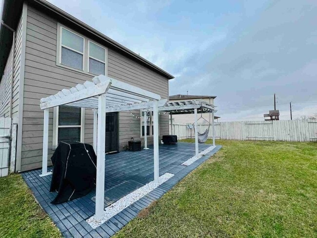 Photo - 13911 Rock Range Ln