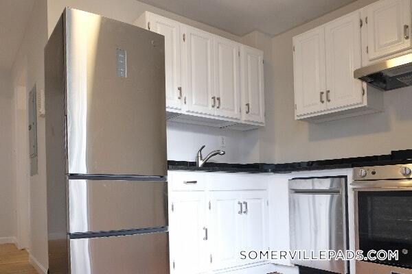 Photo - 160 Broadway Unit 2