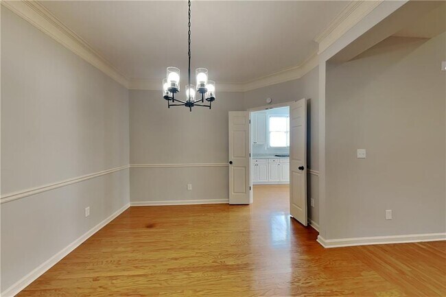 Photo - 1751 Wilkenson Ct NE