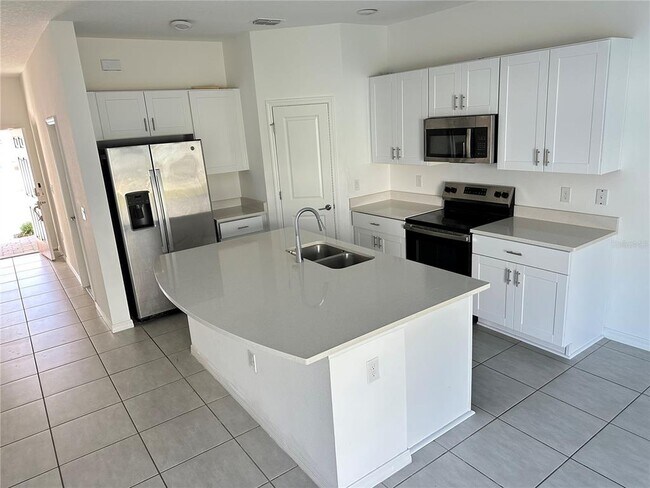 Photo - 2946 Canary Ave