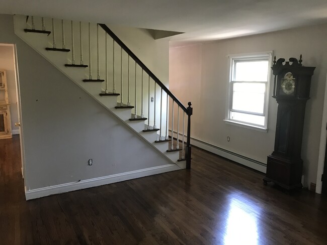 Photo - 94 Brewster Rd