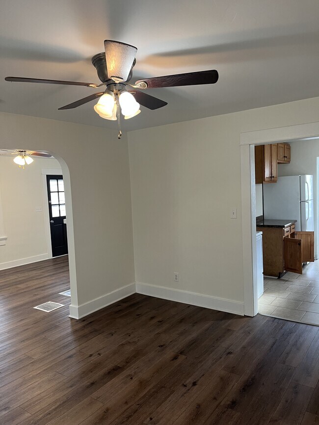 Photo - 1925 Brookline Ave