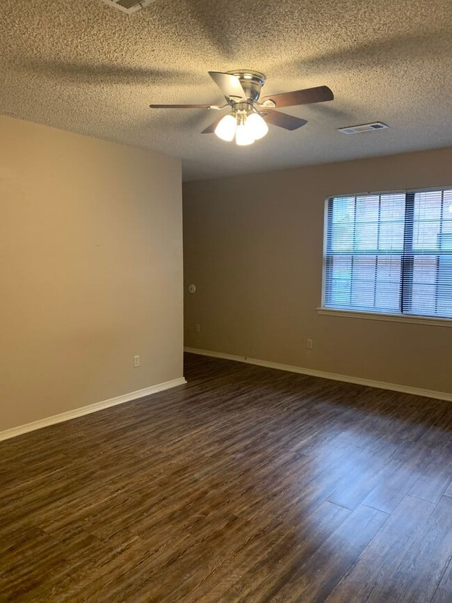 Photo - 507 Valley Dr Unidad 507-1