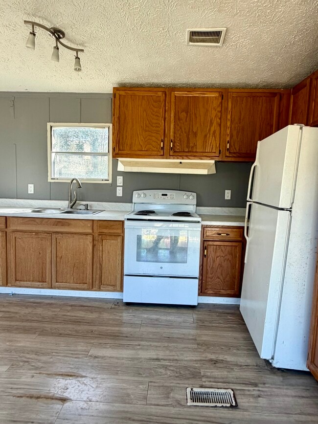 Photo - 150 Chips Ct