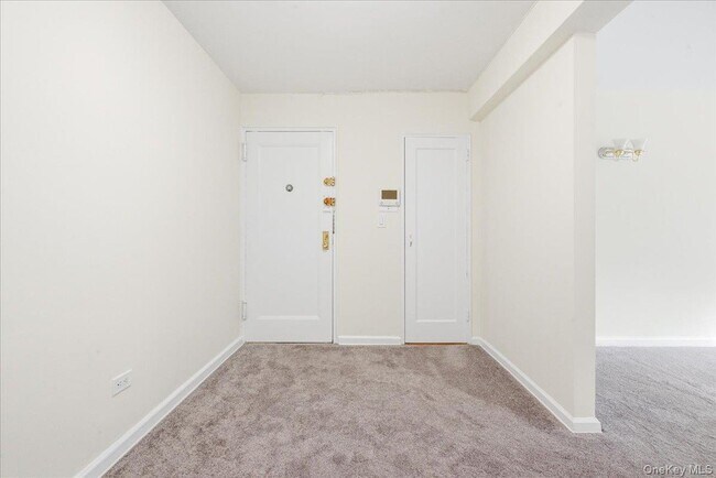 Photo - 82-40 Austin St Unit 6B