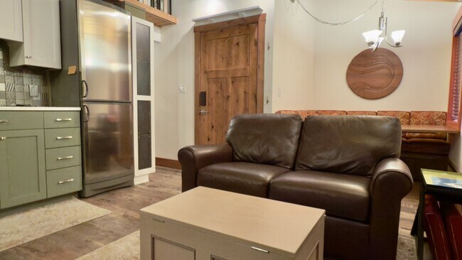 Photo - Furnished Ski Season Condo on Schweitzer Unidad #7