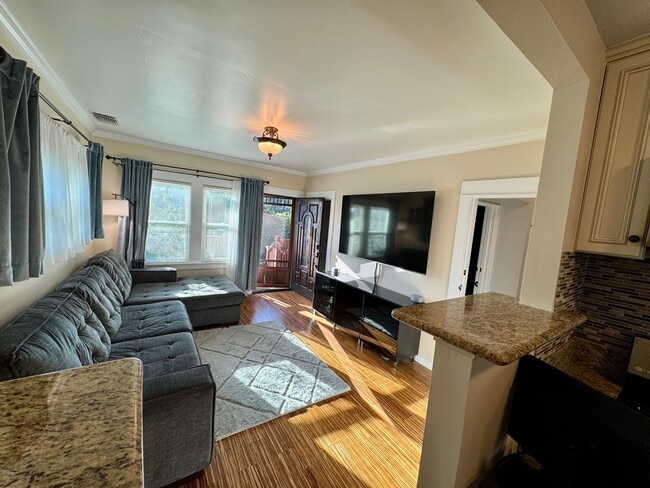 Photo - 2511 Arizona Ave