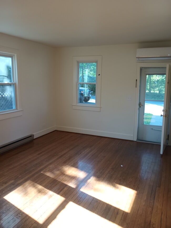 Photo - 1540 Broad Ave Apartments Unit 1540 A Broad Ave