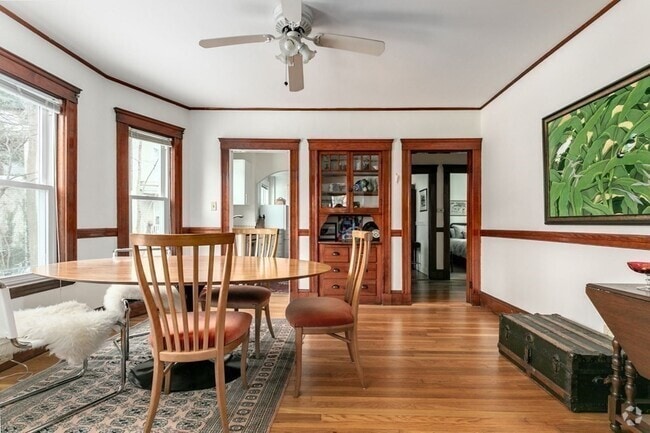 Building Photo - 104R Ellery St Unit 1 Rental