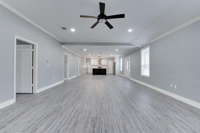 Photo - 10622 Rustling Oaks Dr