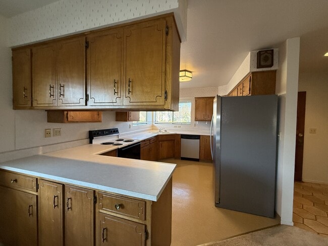 Photo - 252 Estates Dr