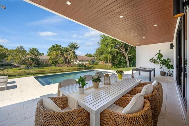 Photo - 1000 SW 93rd Ave