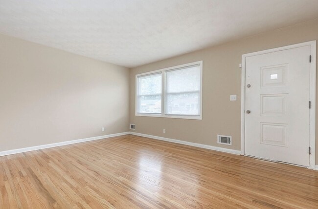 Photo - 3857 Darlene Dr