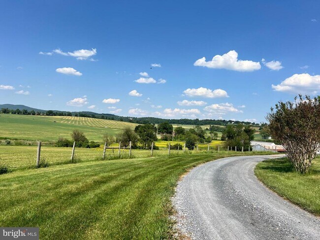 Photo - 6110 Holter Rd