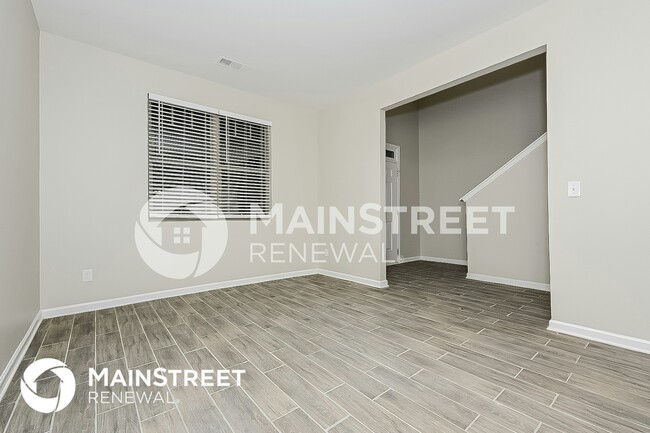 Photo - 1155 Werre Way