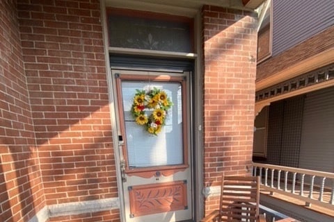 Lovely front porch and entrance - 410 Fairfield Ave Apartamentos