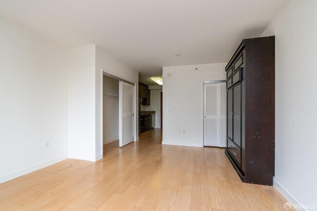 Photo - 199 New Montgomery St