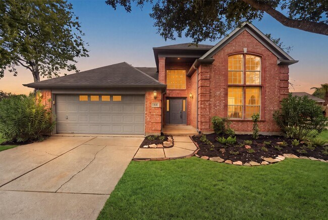 Photo - 818 Heather Park Ct