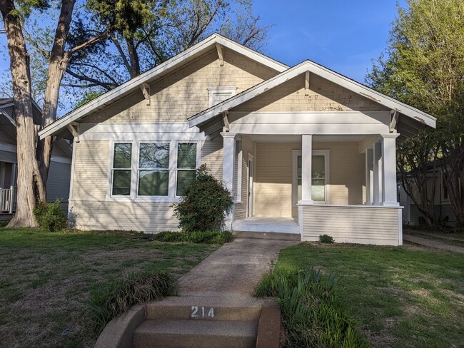 Photo - 214 N Clinton Ave