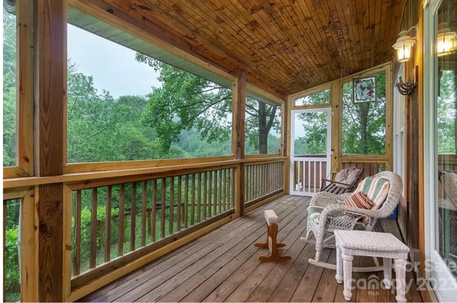 Photo - Woderfully Furnished Mountain Home