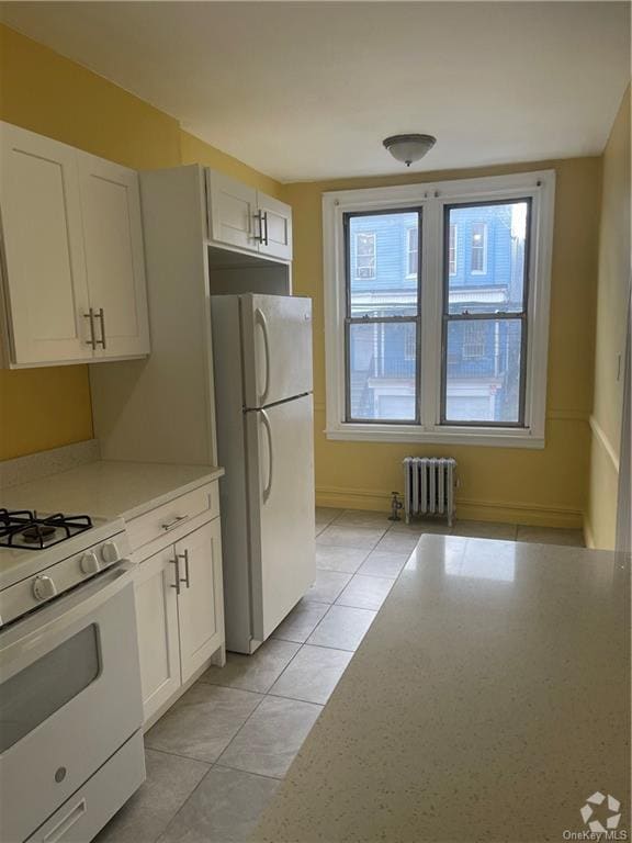 Building Photo - 1366 Clay Ave Rental