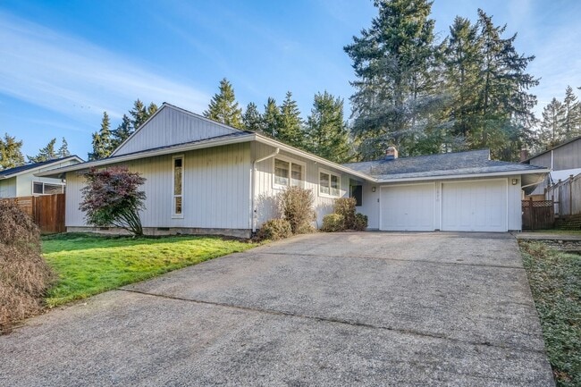 Building Photo - Beautiful 3 Bed, 2 Bath Rental Home in Highland Beaverton Neighborhood!