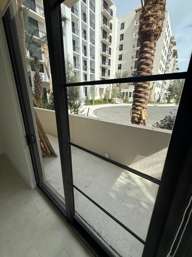 Photo - 2311 NE 174th St Unit B3