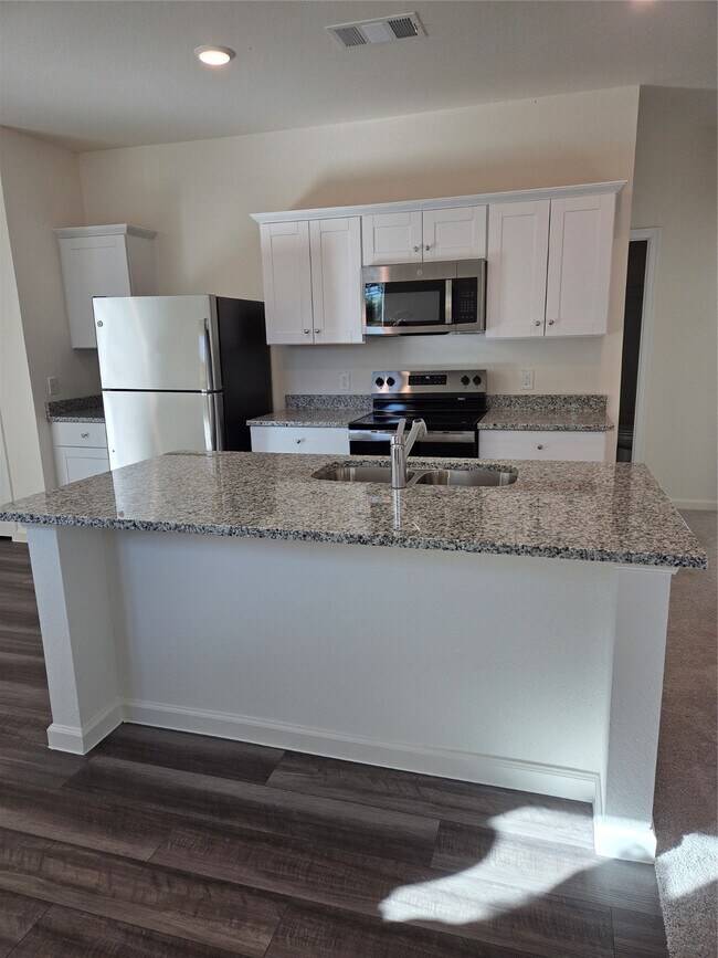 Photo - 632 Craven St