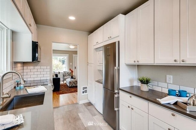 Photo - 2121 S L St