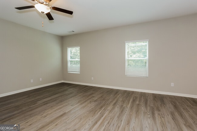 Photo - 522 Firethorn Ct