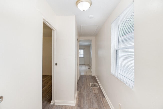 Photo - 127 5th Ave