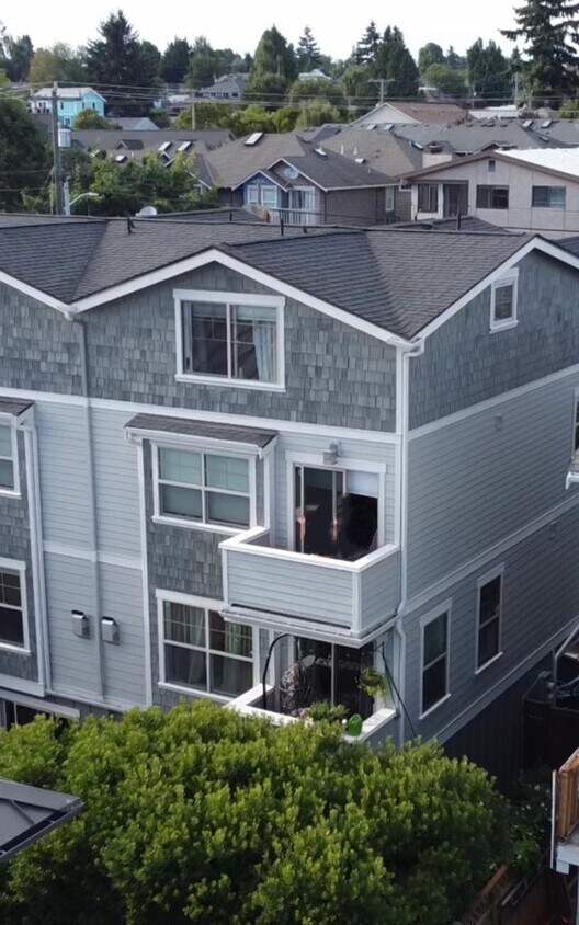 Photo - 2637 NW 56th St (Seattle, WA)