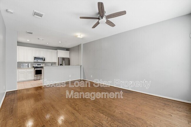 Photo - 1507 Sutton St