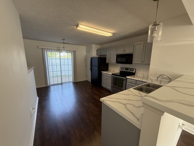 Photo - 2961 S Rutherford Blvd