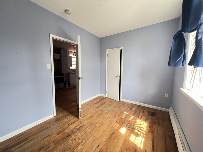 Photo - 12 Meadow St Apartments Unit 1