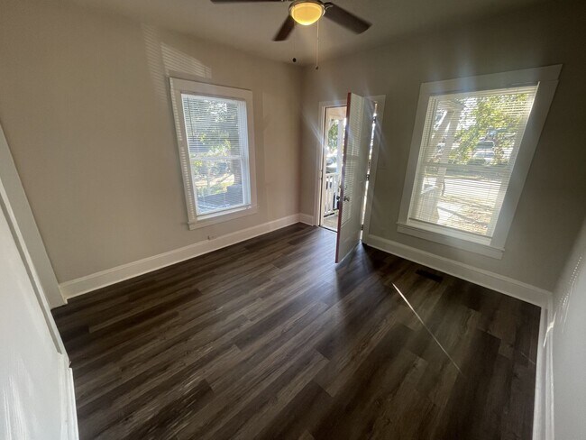 Photo - 2 bd 1 ba duplex