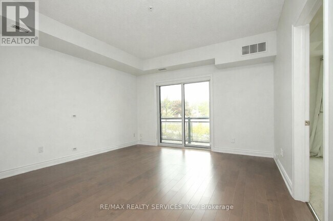 Photo - 3170 Erin Mills Pkwy Unité 133