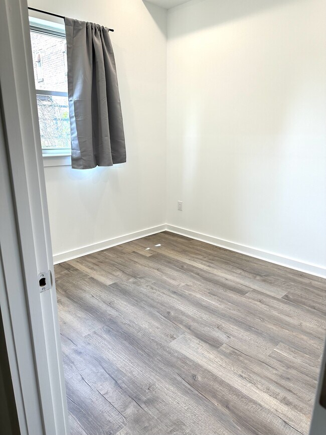 Photo - 5146 Ranstead St