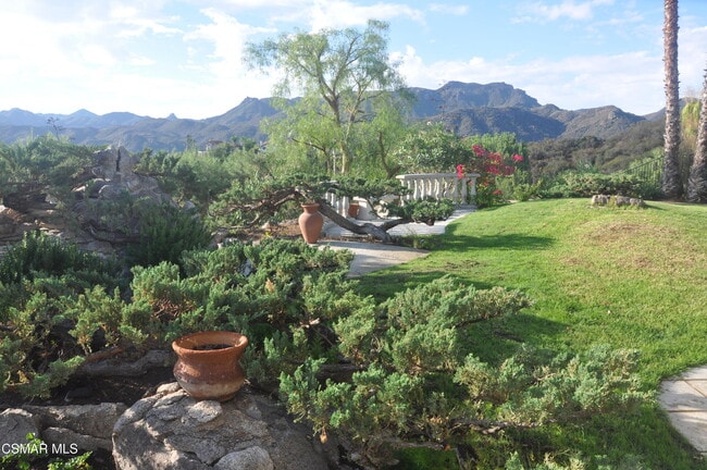 Photo - 2084 Hillsbury Rd