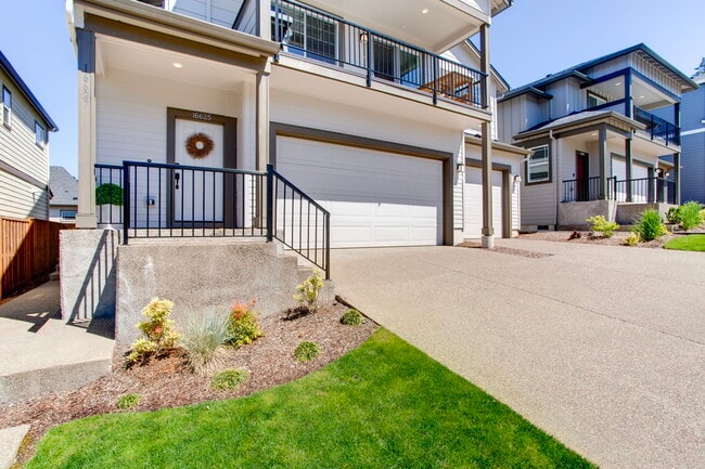 Photo - 16625 SW Botany Bay Ln