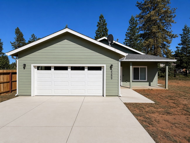 Building Photo - Newer 2BR/2BA Home in Paradise — 2-Car Garage, Yard, Pet-Friendly