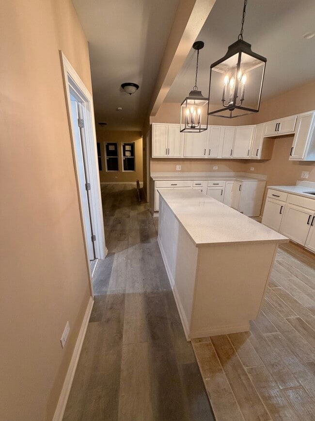 Photo - 6741 S Bishop St