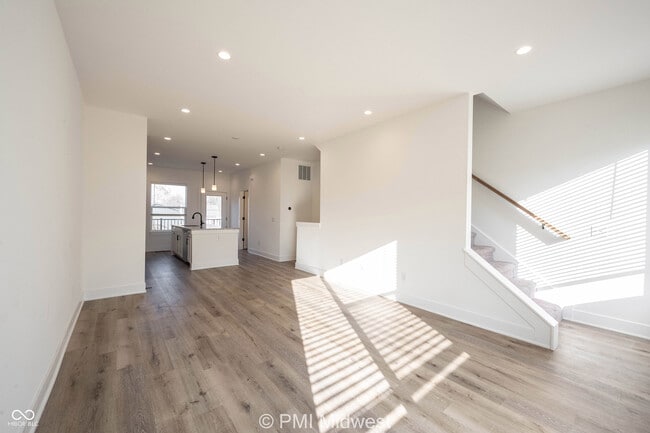 Photo - 1549 Tannery Way