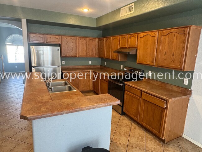 Photo - 5313 E Hilton Ave